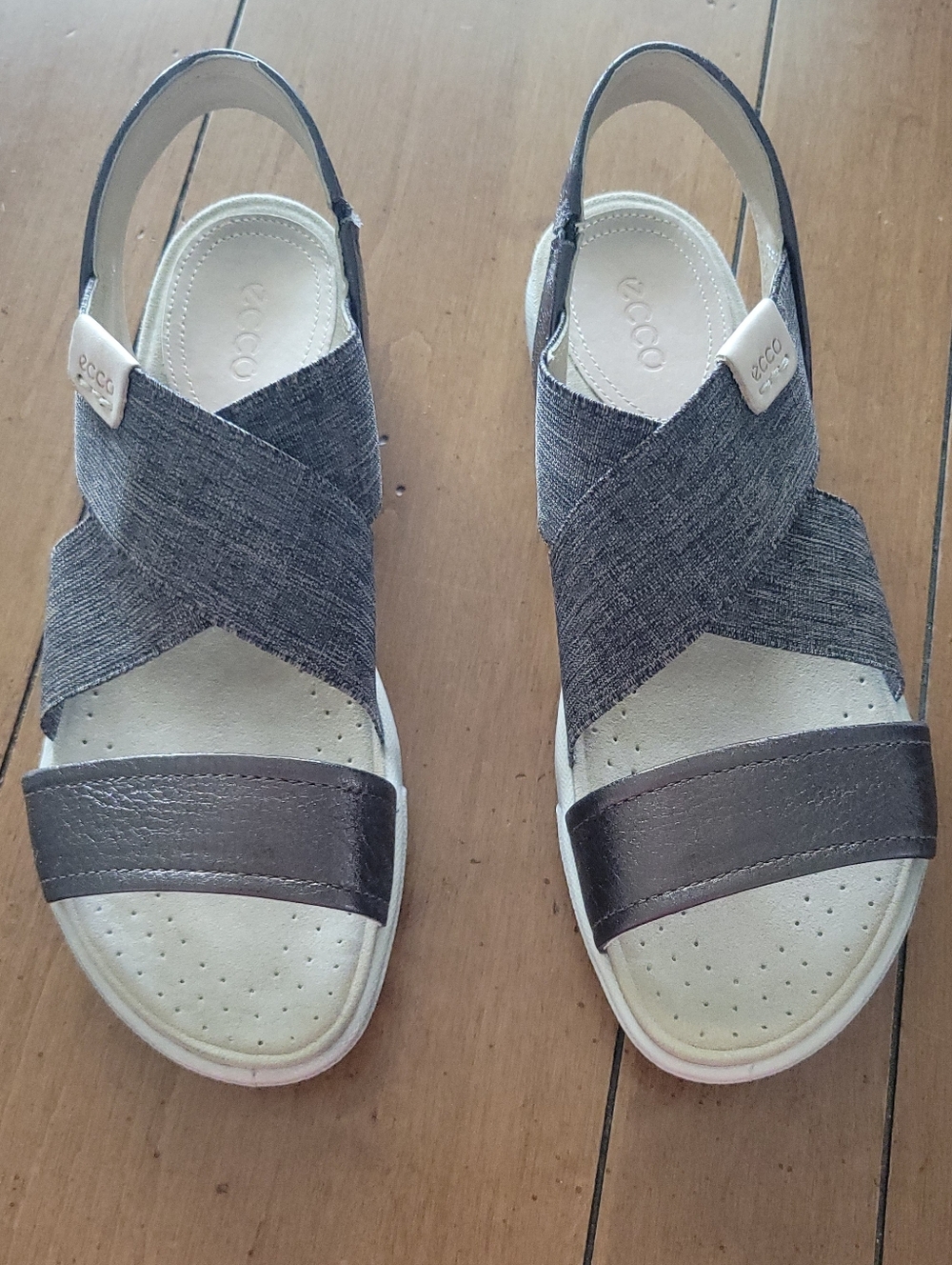 Ecco Damara Sandal Size 36